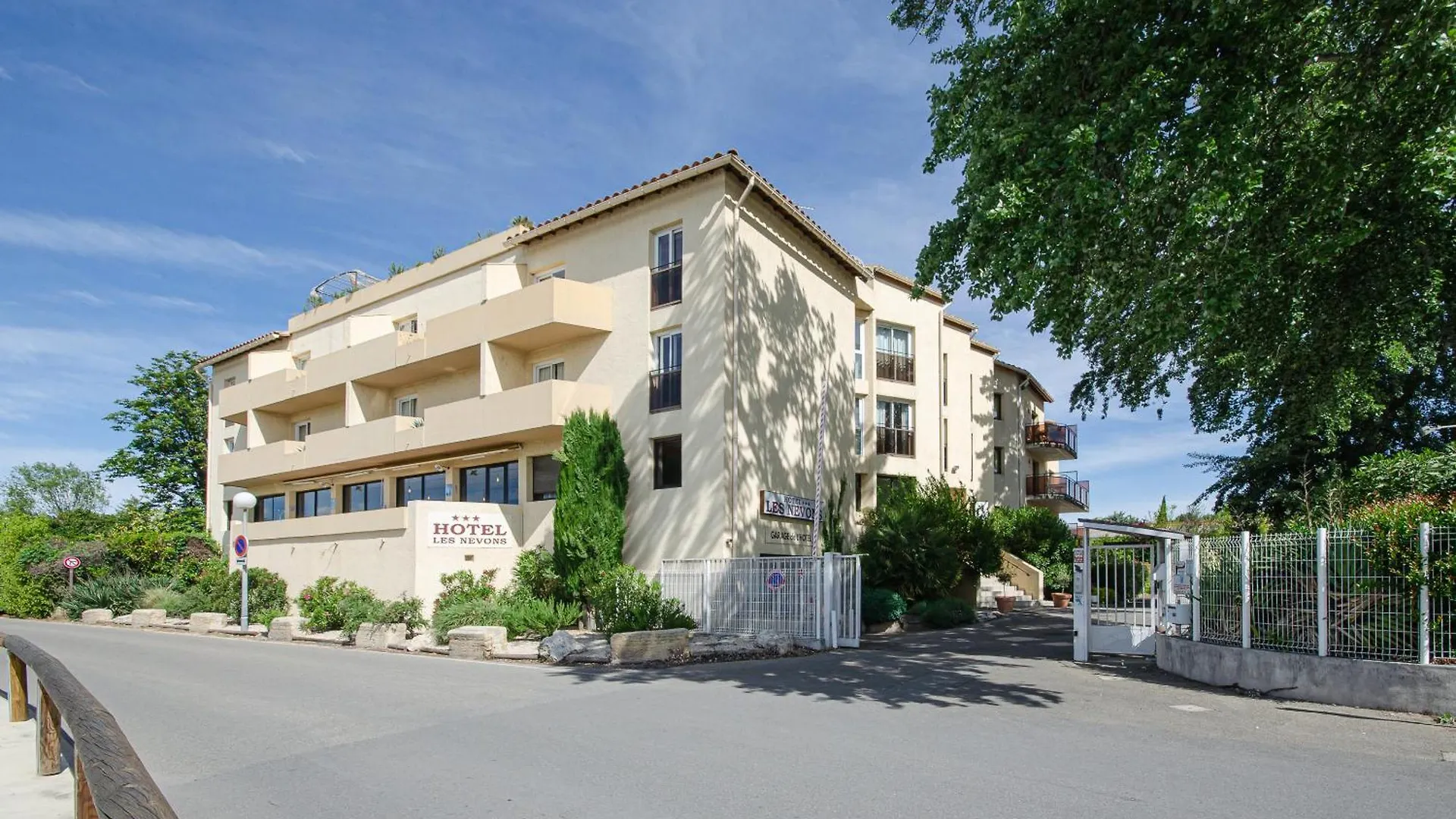 Hotel Les Nevons L'Isle-sur-la-Sorgue