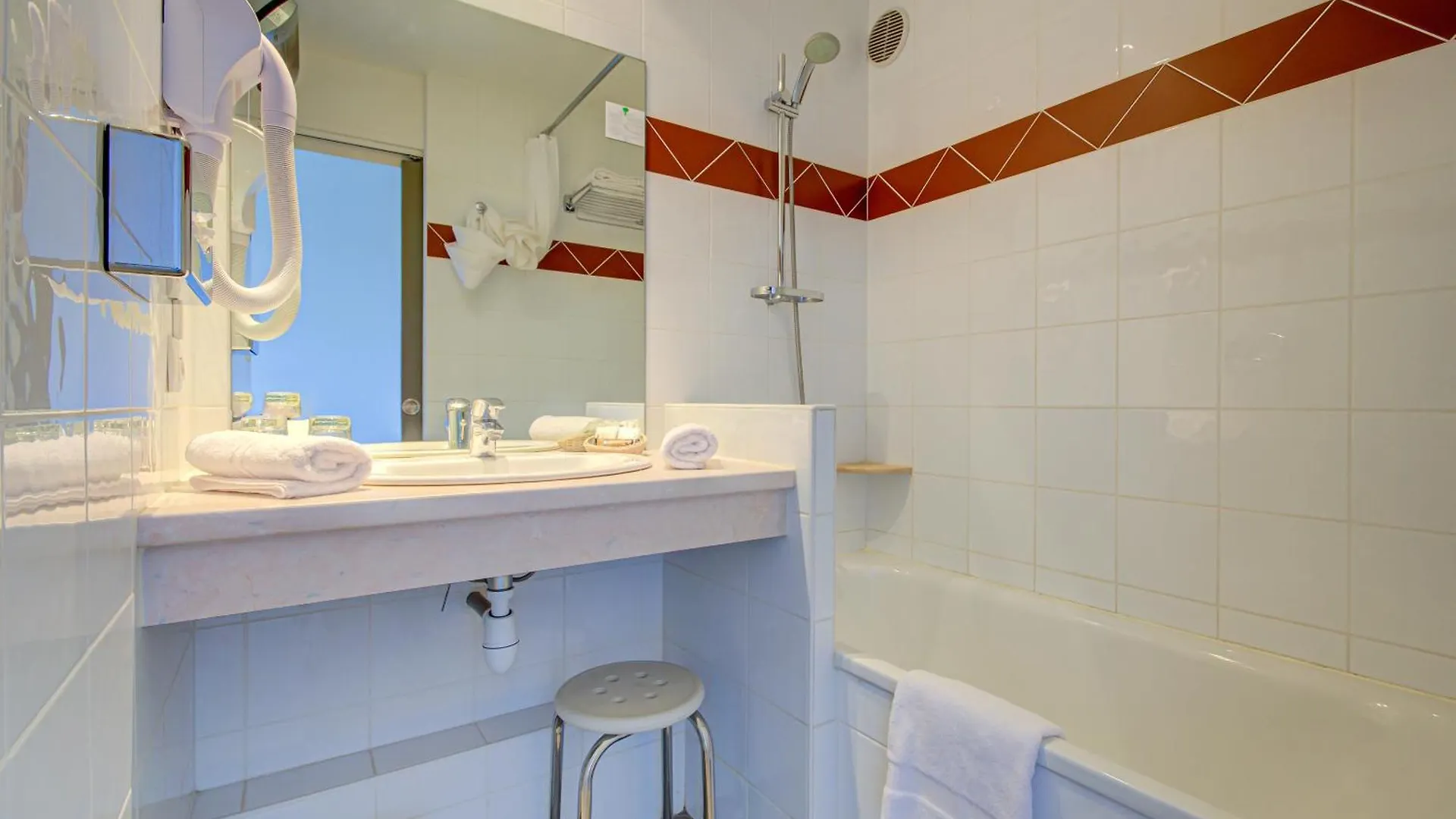 Hotel Les Nevons L'Isle-sur-la-Sorgue