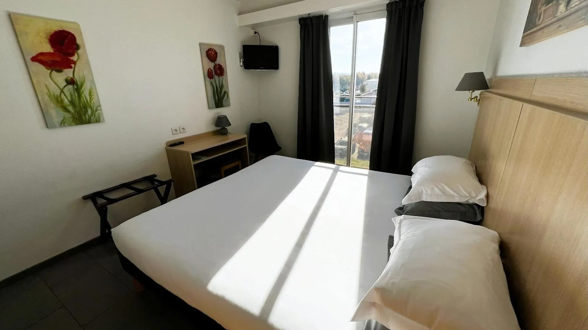 Hotel Les Nevons L'Isle-sur-la-Sorgue France
